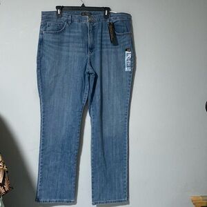 New LEE straight leg high rise women’s jeans